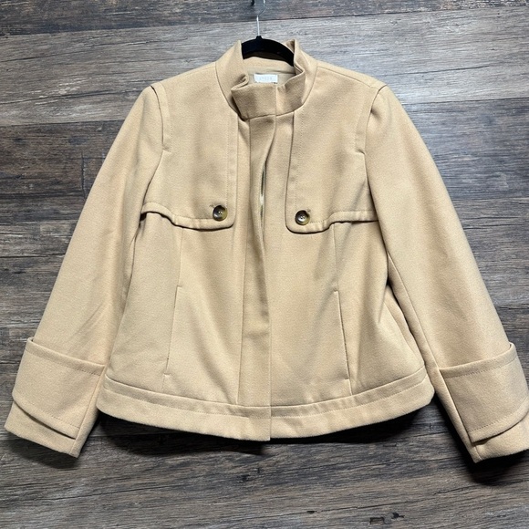 Chico's Cream Tan Blazer with Structured Design and Zipper Closure - Picture 1 of 7